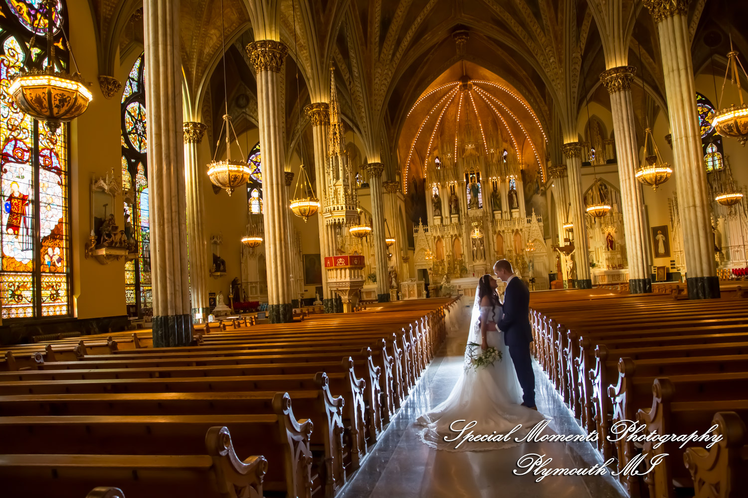 Heidy & Marcin at Sweetest Heart of Mary Church Detroit MI wedding photograph
