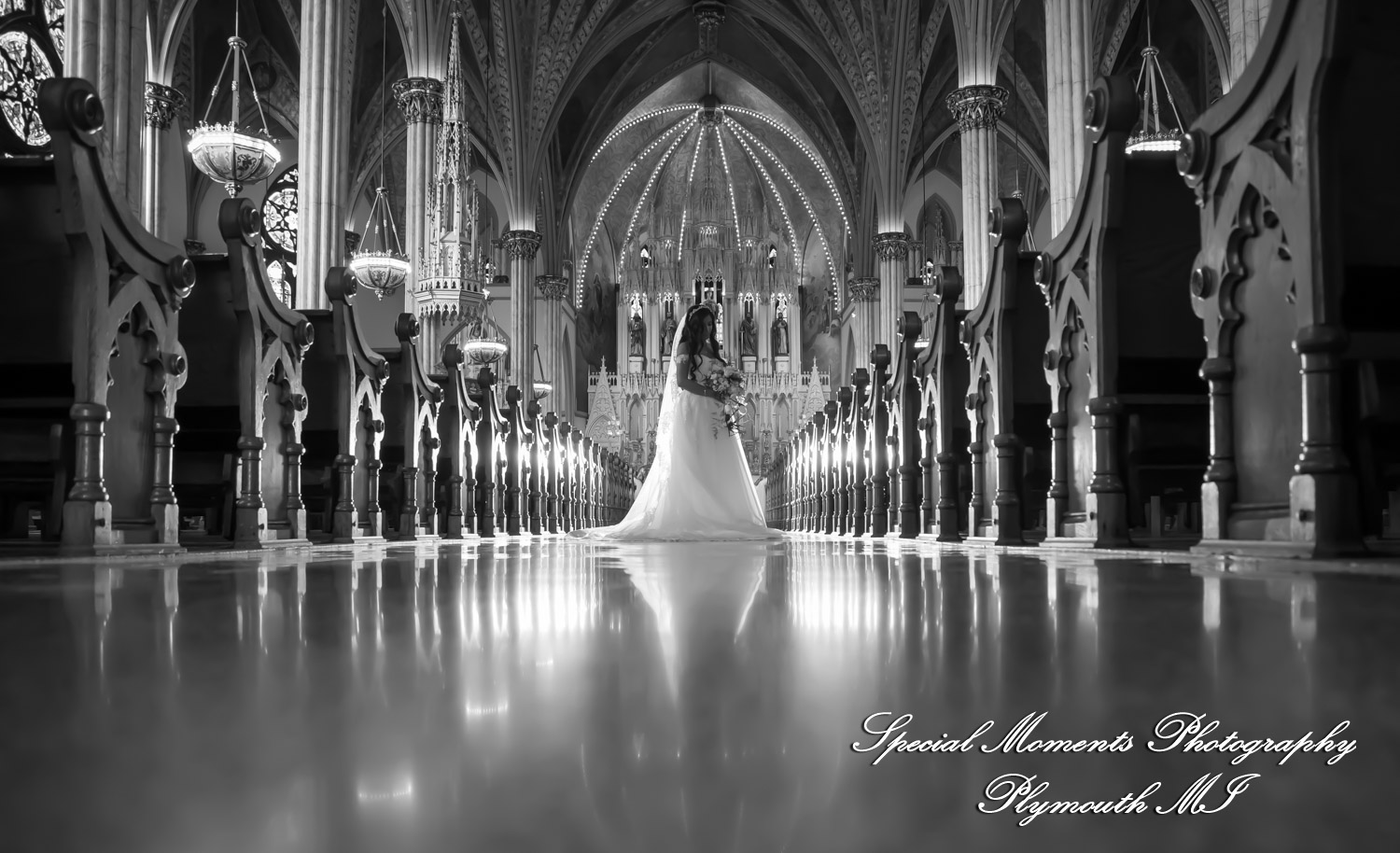 Heidy & Marcin at Sweetest Heart of Mary Church Detroit MI wedding photograph