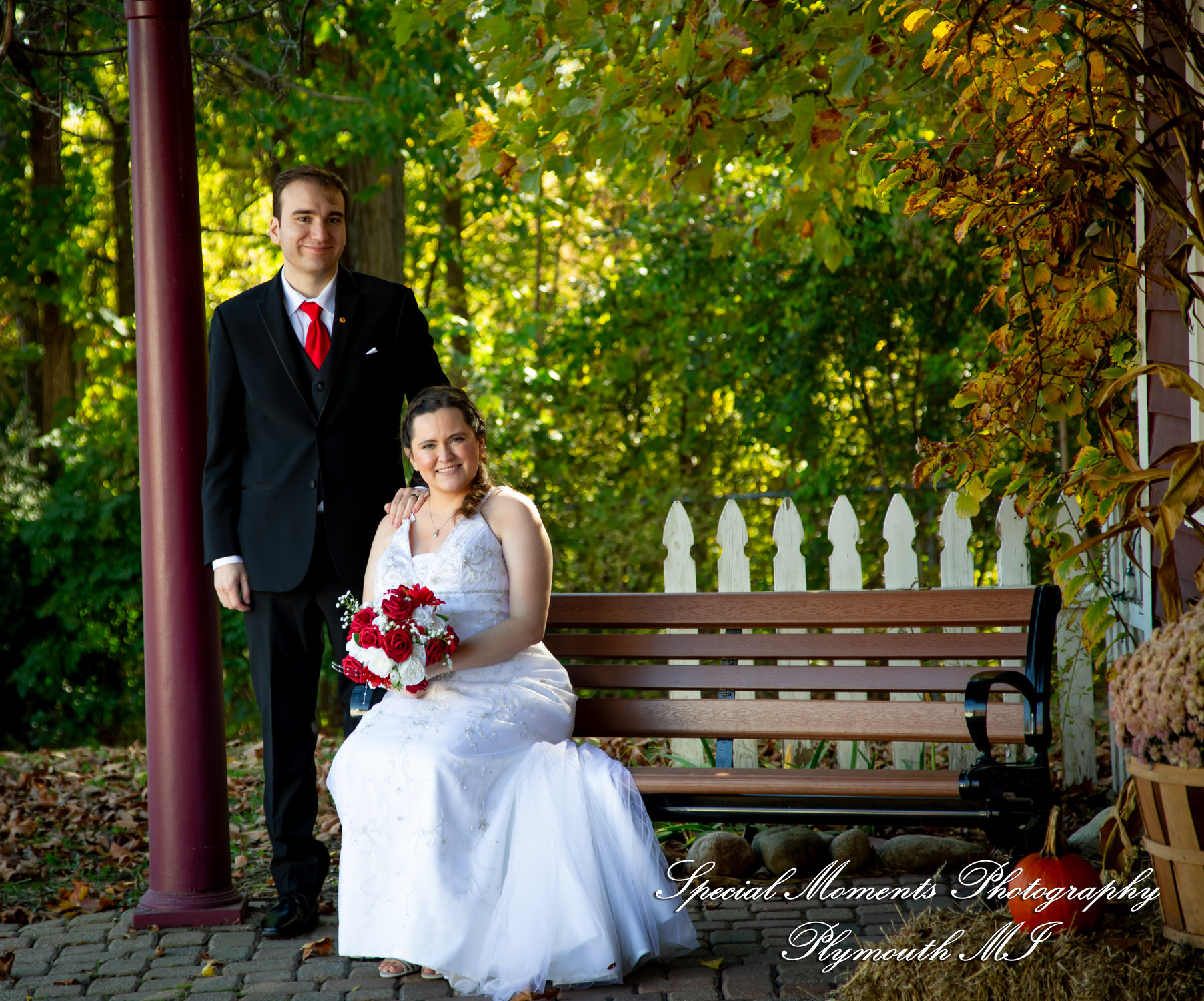 Patricia & Kyle at Canterbury Castle Lake Orion MI wedding photograph