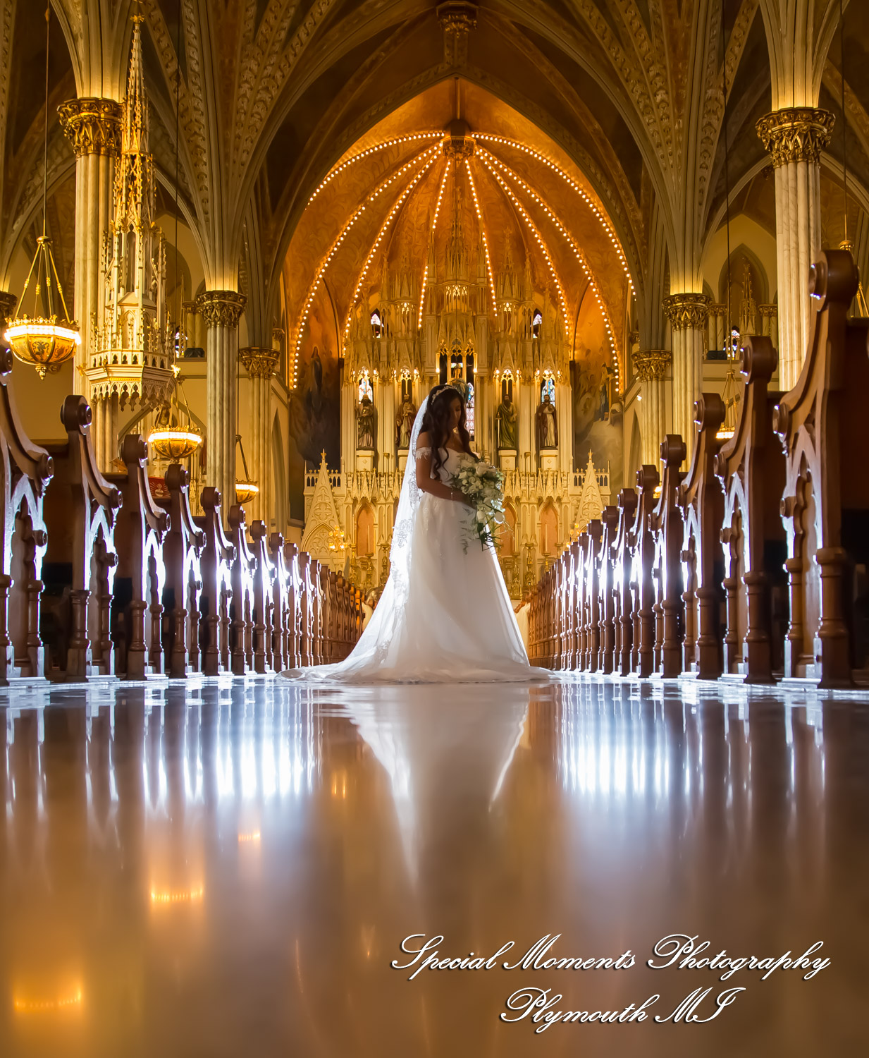 Heidy & Marcin at Sweetest Heart of Mary Church Detroit MI wedding photograph