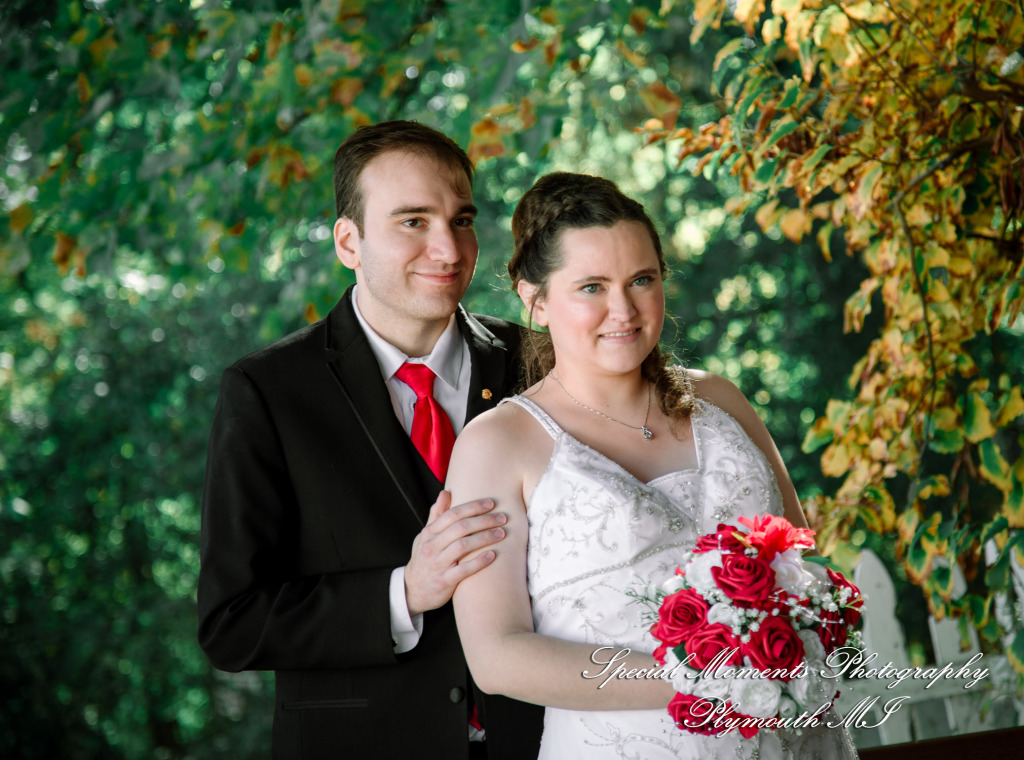 Patricia & Kyle at Canterbury Castle Lake Orion MI wedding photograph