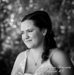 Patricia & Kyle at Canterbury Castle Lake Orion MI wedding photograph