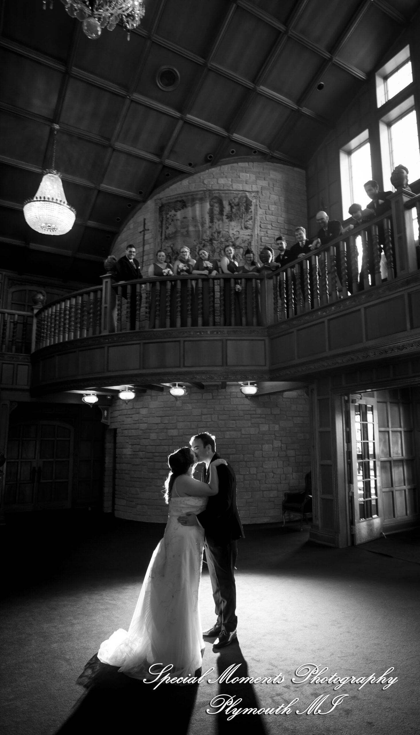 Patricia & Kyle at Canterbury Castle Lake Orion MI wedding photograph