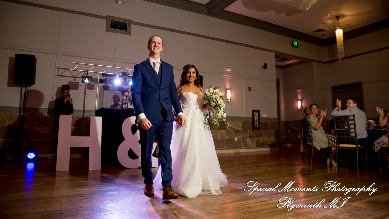 Heidy & Marcin at 2Gather Elegant Event Venue Auburn Hills MI wedding photograph