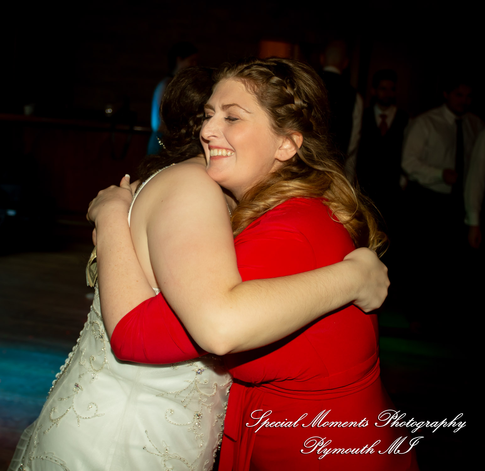 Patricia & Kyle at Canterbury Castle Lake Orion MI wedding photograph