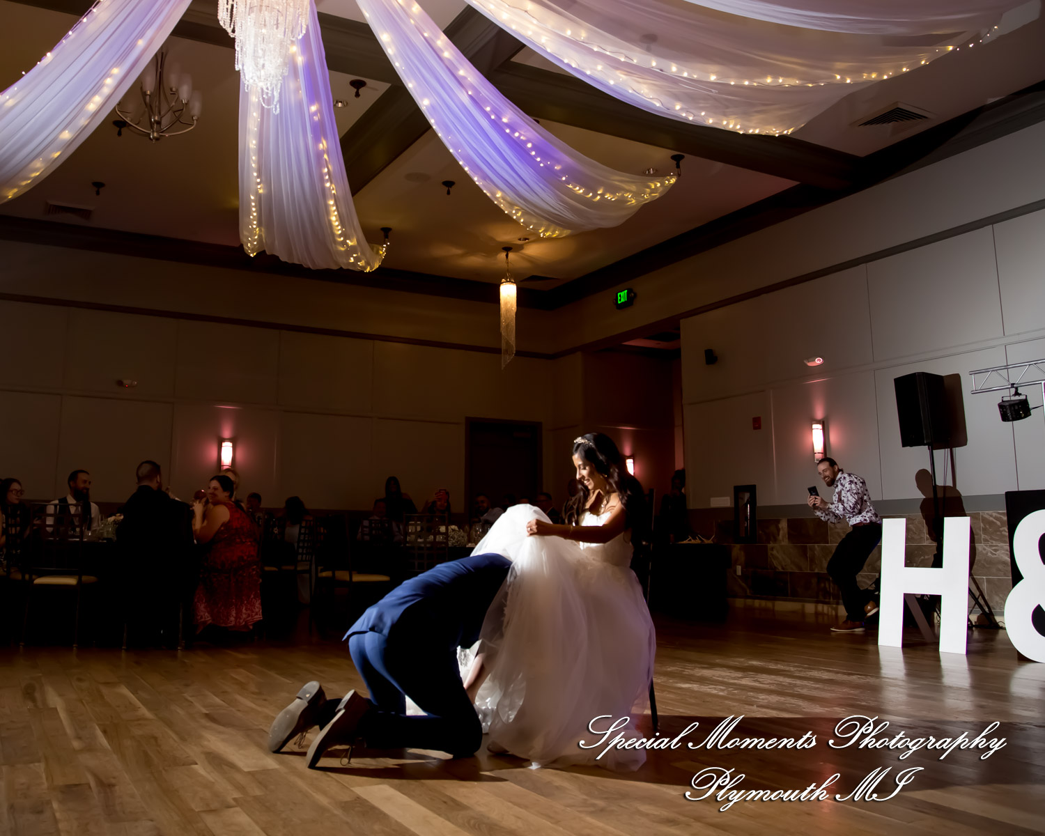 Heidy & Marcin at 2Gather Elegant Event Venue Auburn Hills MI wedding photograph