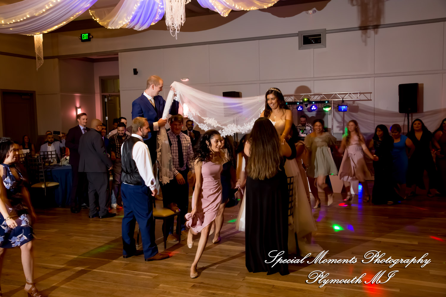 Heidy & Marcin at 2Gather Elegant Event Venue Auburn Hills MI wedding photograph