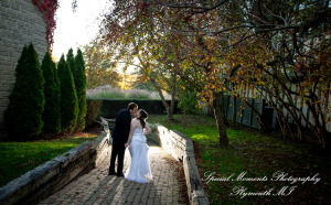 Patricia & Kyle at Canterbury Castle Lake Orion MI wedding photograph