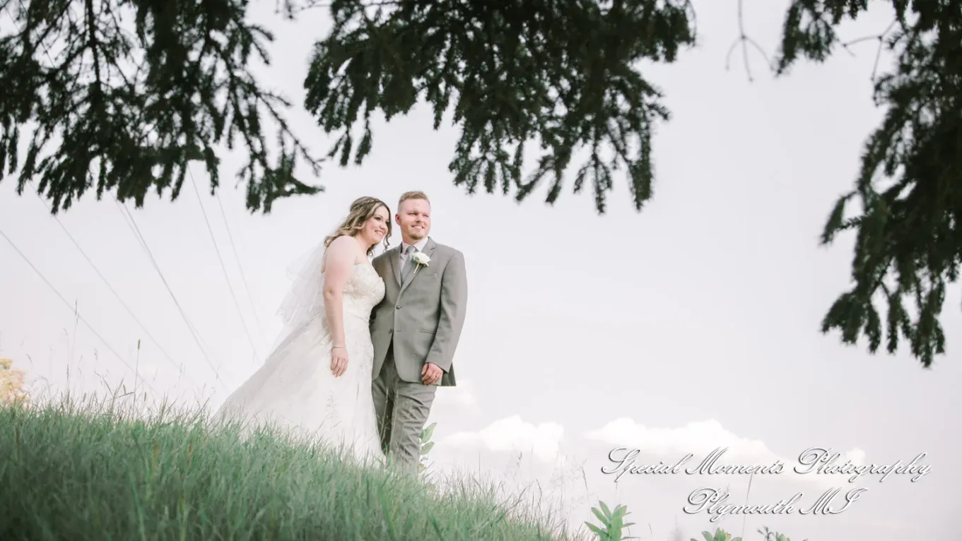 Raechelle & Dalton Polo Fields Ann Arbor MI wedding photograph