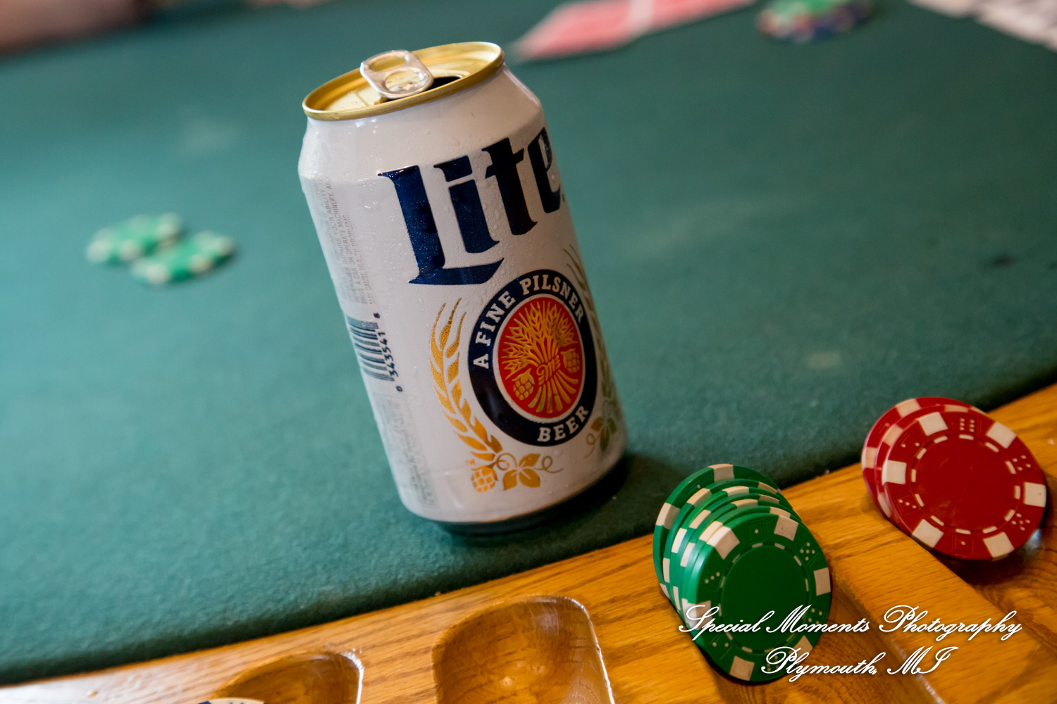 Raechelle & Dalton at Polo Fields Golf & County Club - Ann Arbor MI wedding photograph