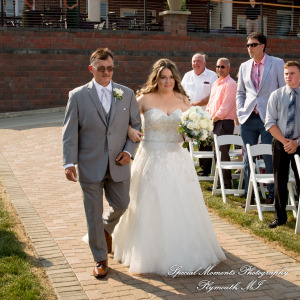 Raechelle & Dalton at Polo Fields Golf & County Club - Ann Arbor MI wedding photograph