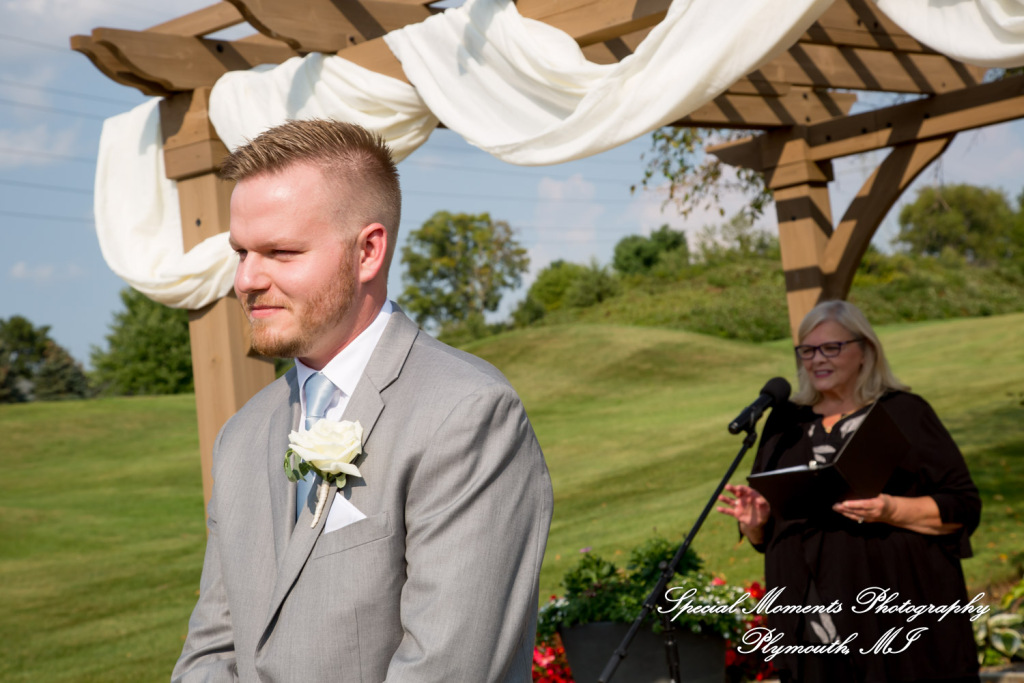 Raechelle & Dalton at Polo Fields Golf & County Club - Ann Arbor MI wedding photograph