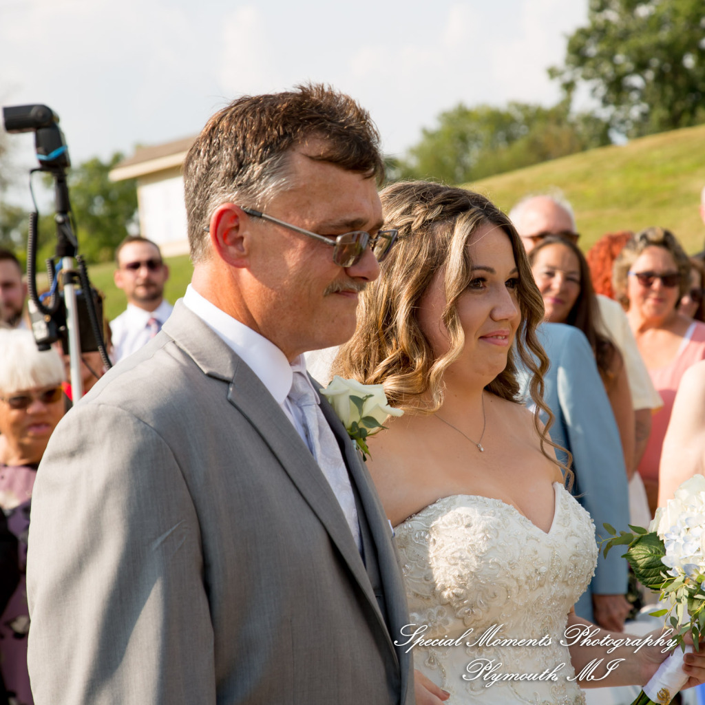 Raechelle & Dalton at Polo Fields Golf & County Club - Ann Arbor MI wedding photograph