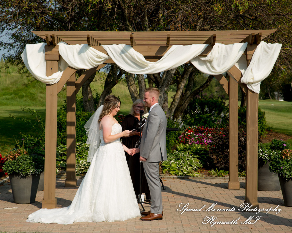 Raechelle & Dalton at Polo Fields Golf & County Club - Ann Arbor MI wedding photograph