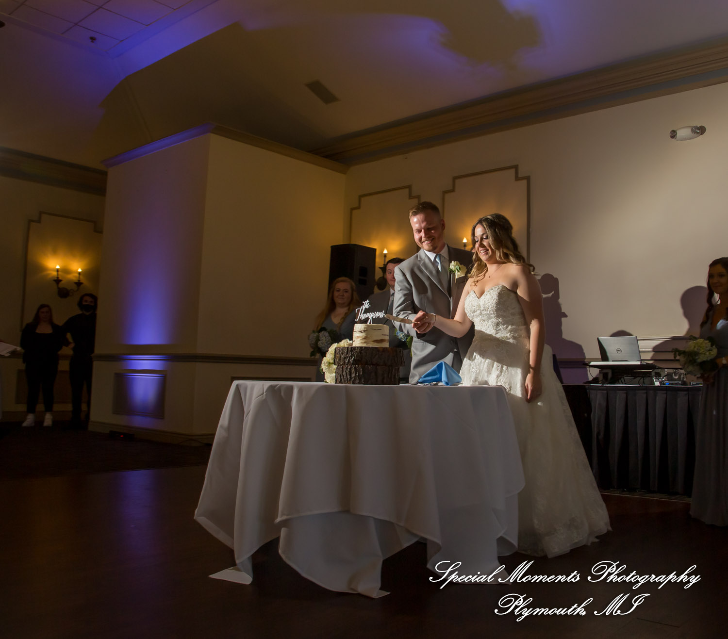 Raechelle & Dalton at Polo Fields Golf & County Club - Ann Arbor MI wedding photograph