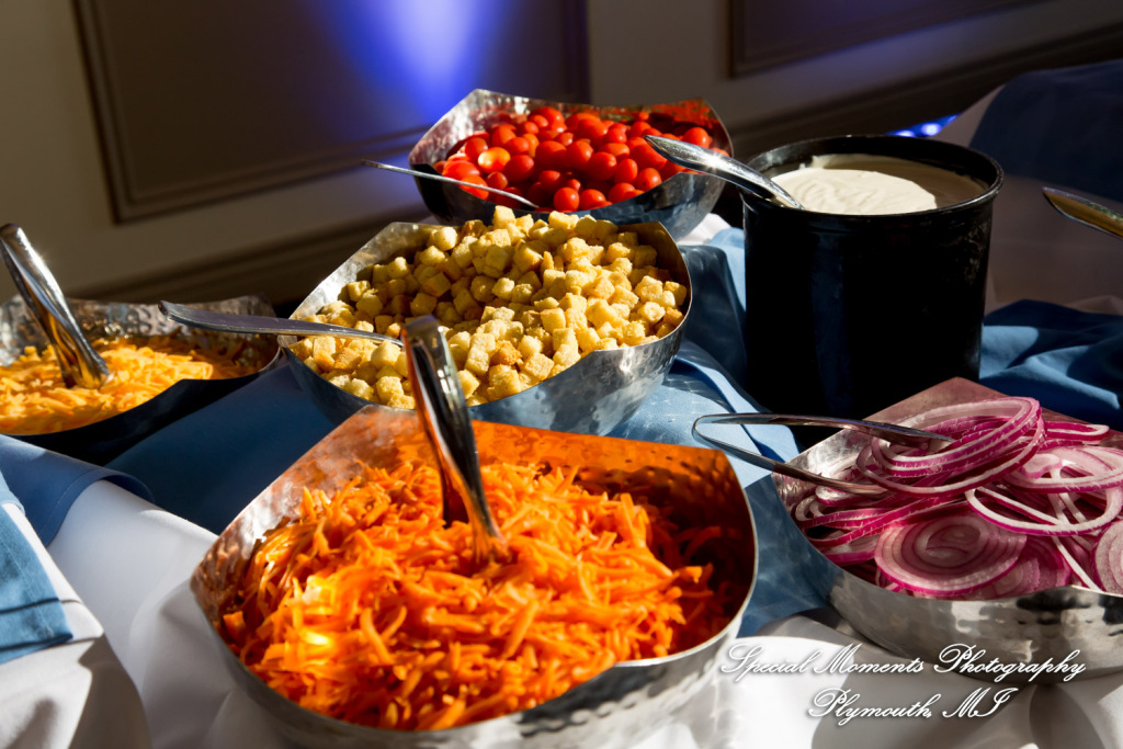 Raechelle & Dalton at Polo Fields Golf & County Club - Ann Arbor MI wedding photograph