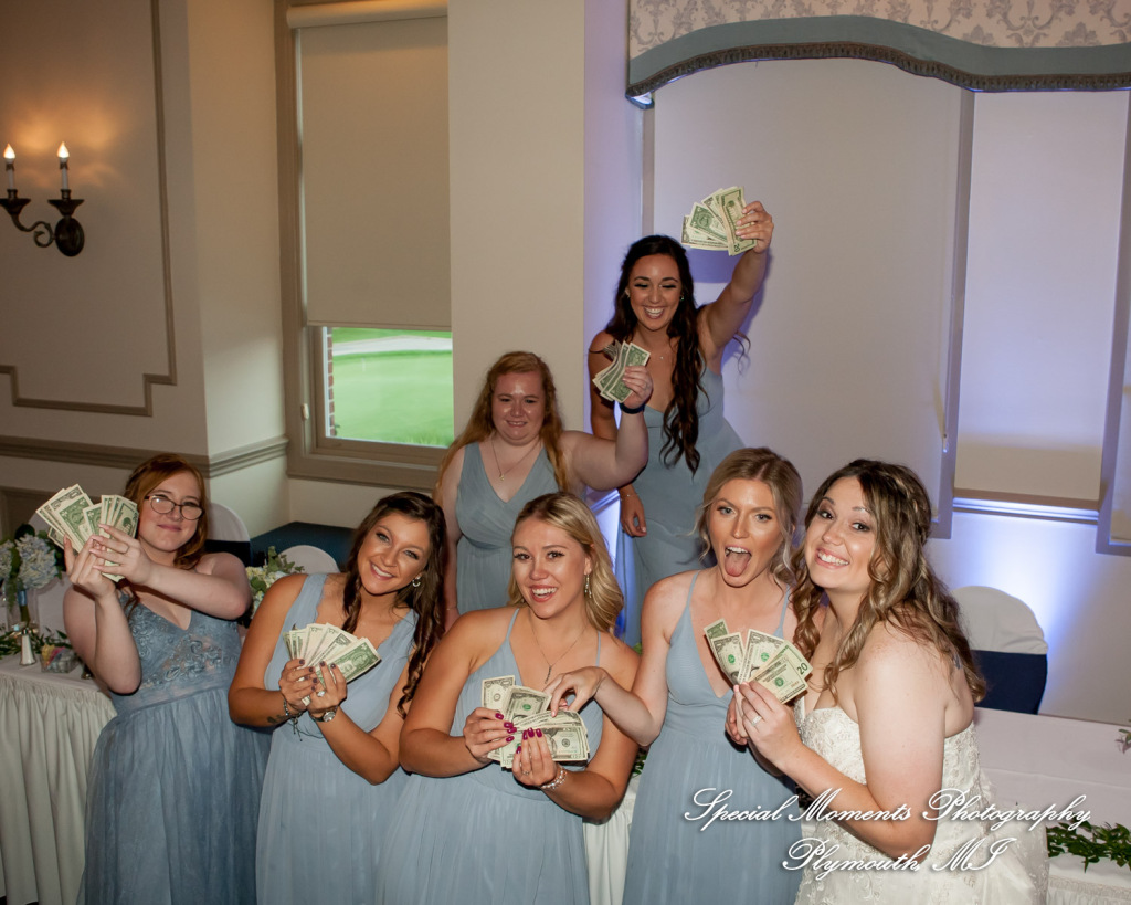 Raechelle & Dalton at Polo Fields Golf & County Club - Ann Arbor MI wedding photograph