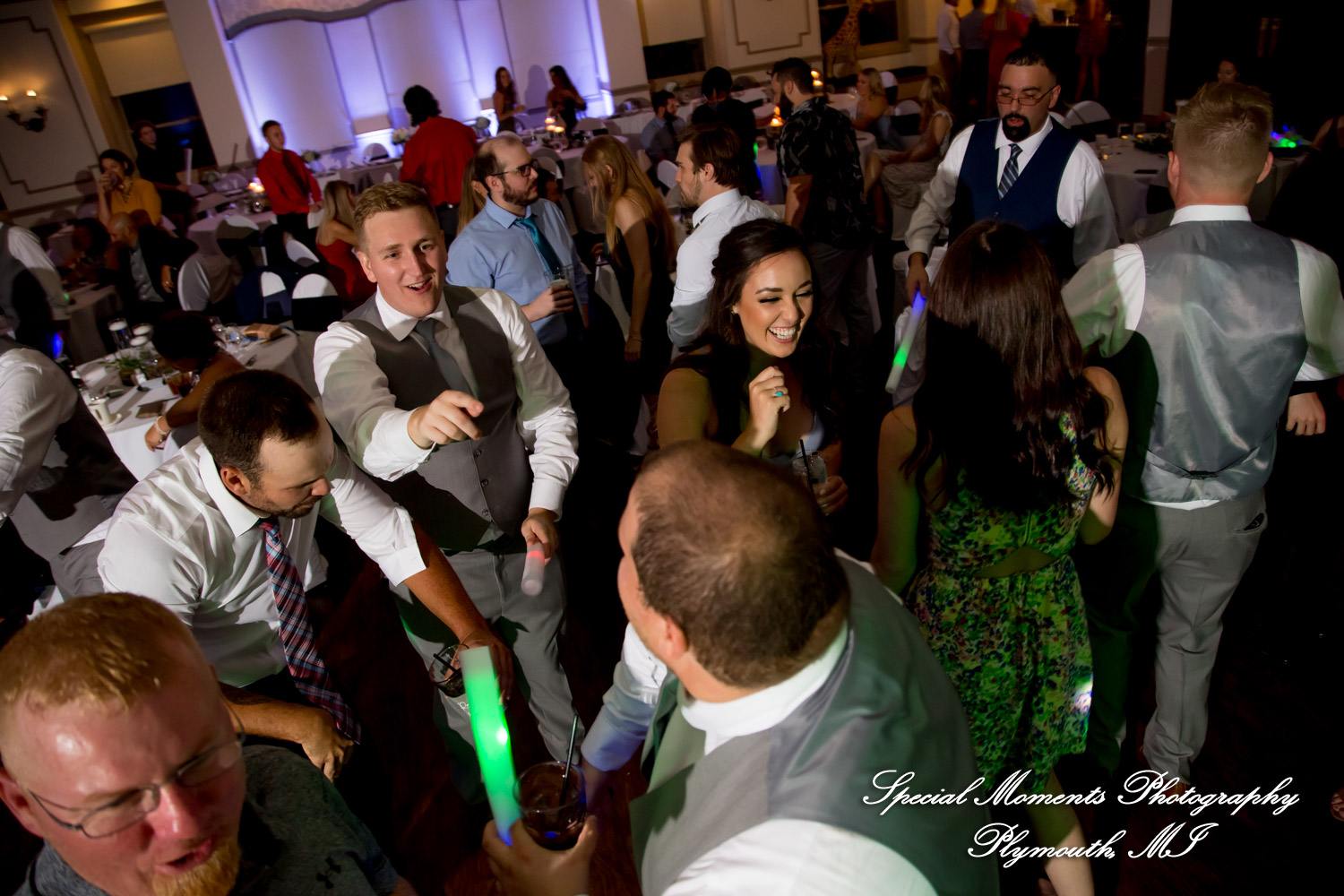 Raechelle & Dalton at Polo Fields Golf & County Club - Ann Arbor MI wedding photograph