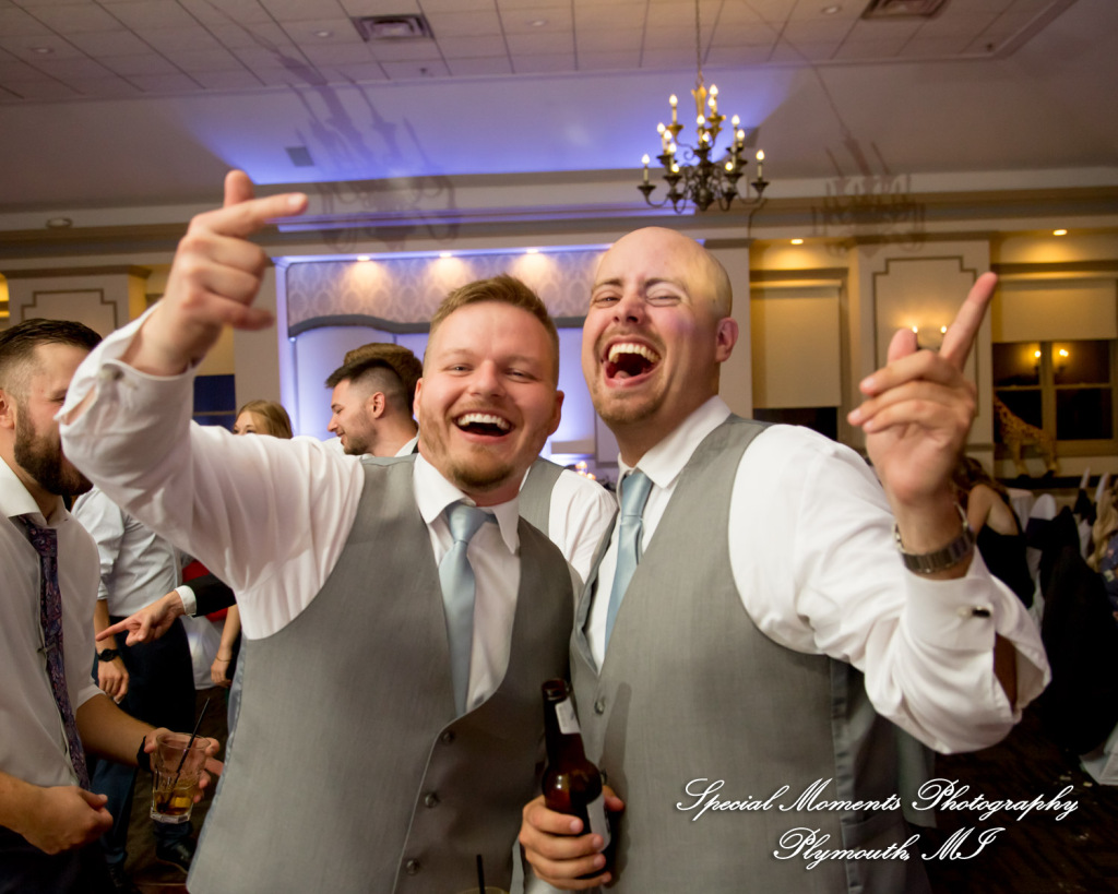 Raechelle & Dalton at Polo Fields Golf & County Club - Ann Arbor MI wedding photograph