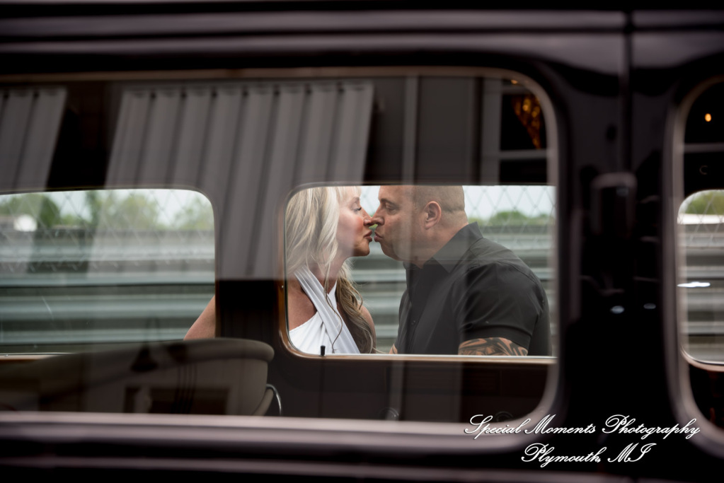 Laura & Mark at M1 Concourse Pontiac MI wedding photograph