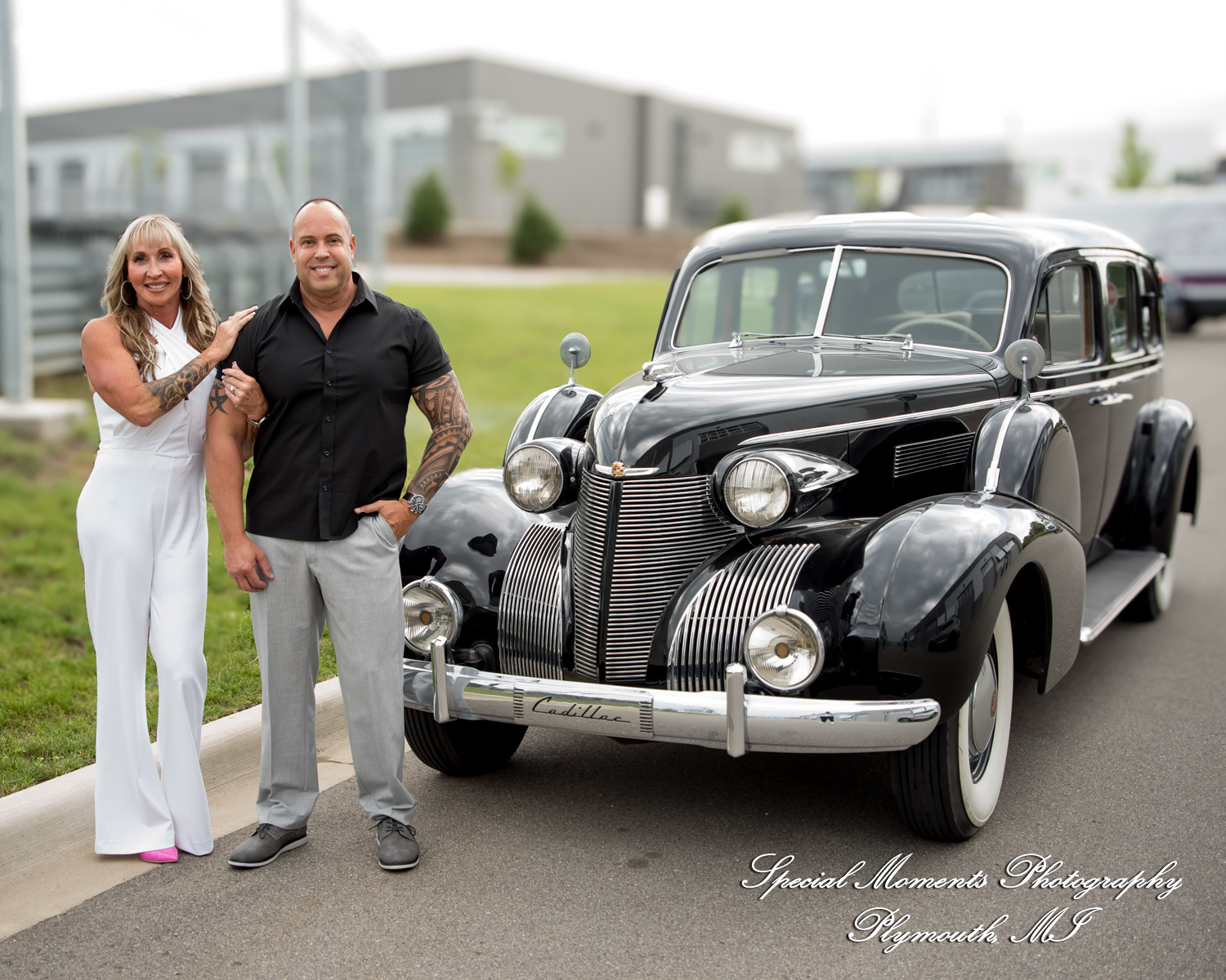 Laura & Mark at M1 Concourse Pontiac MI wedding photograph