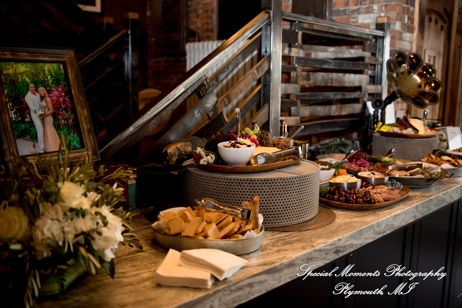 Laura & Mark at M1 Concourse Pontiac MI wedding photograph