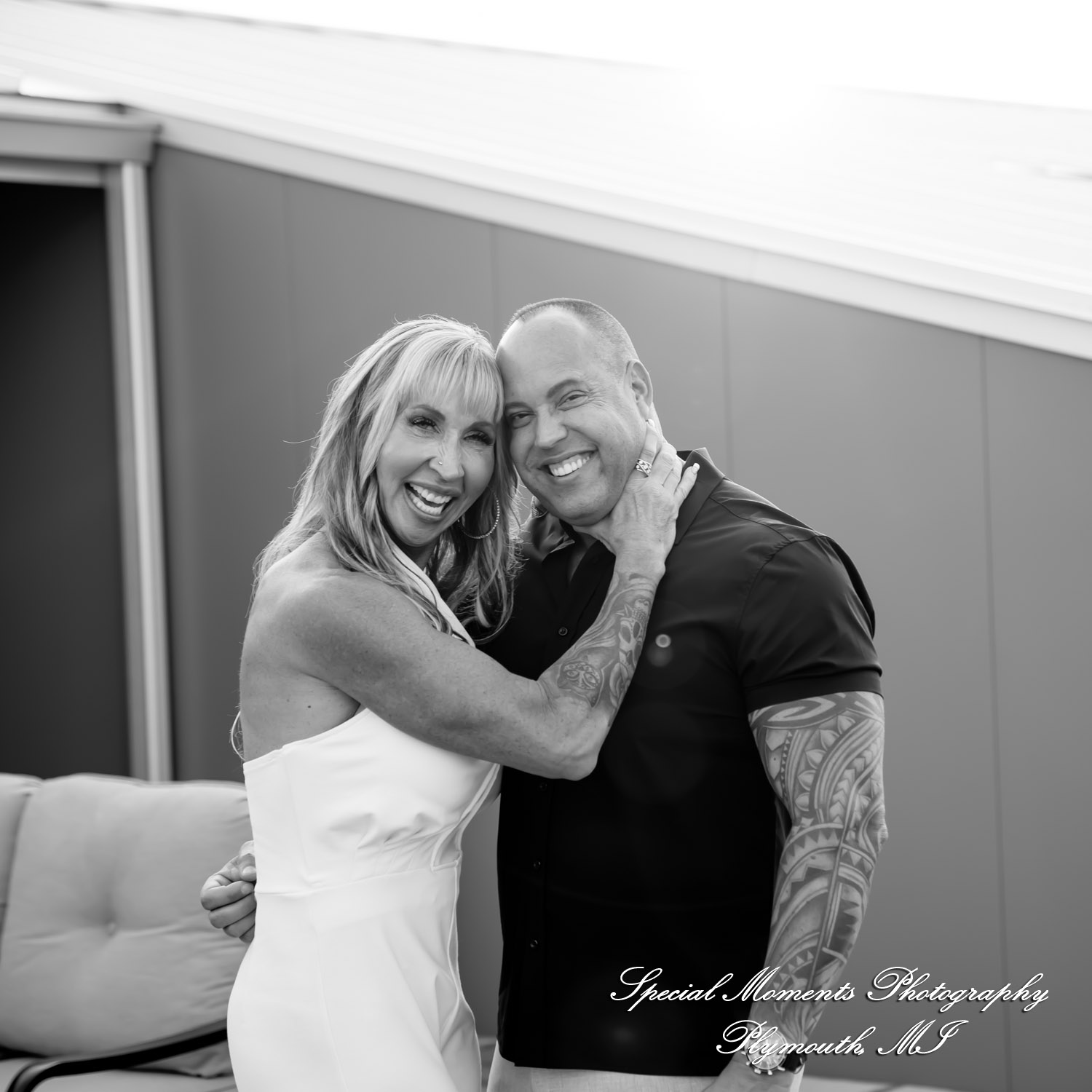 Laura & Mark at M1 Concourse Pontiac MI wedding photograph