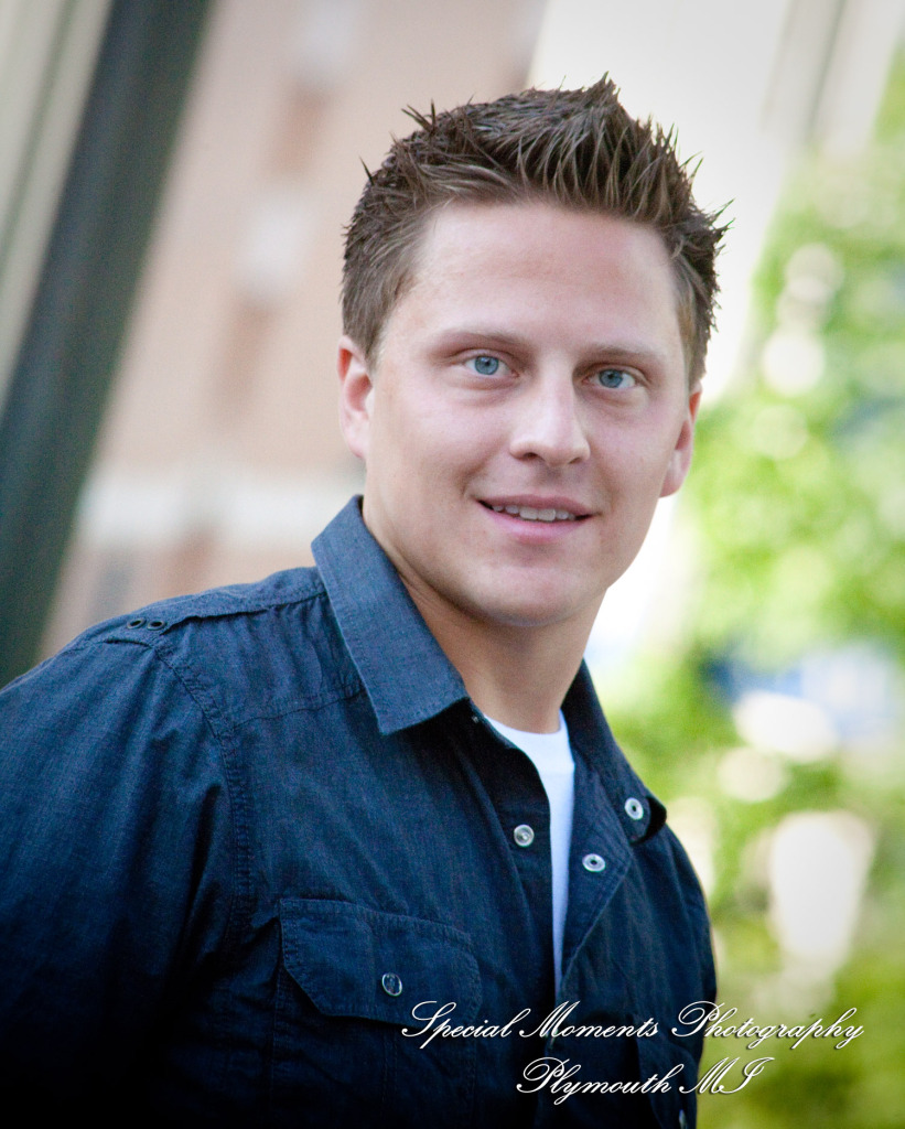 Diana & Kyle at Downtown Detroit engagement photography