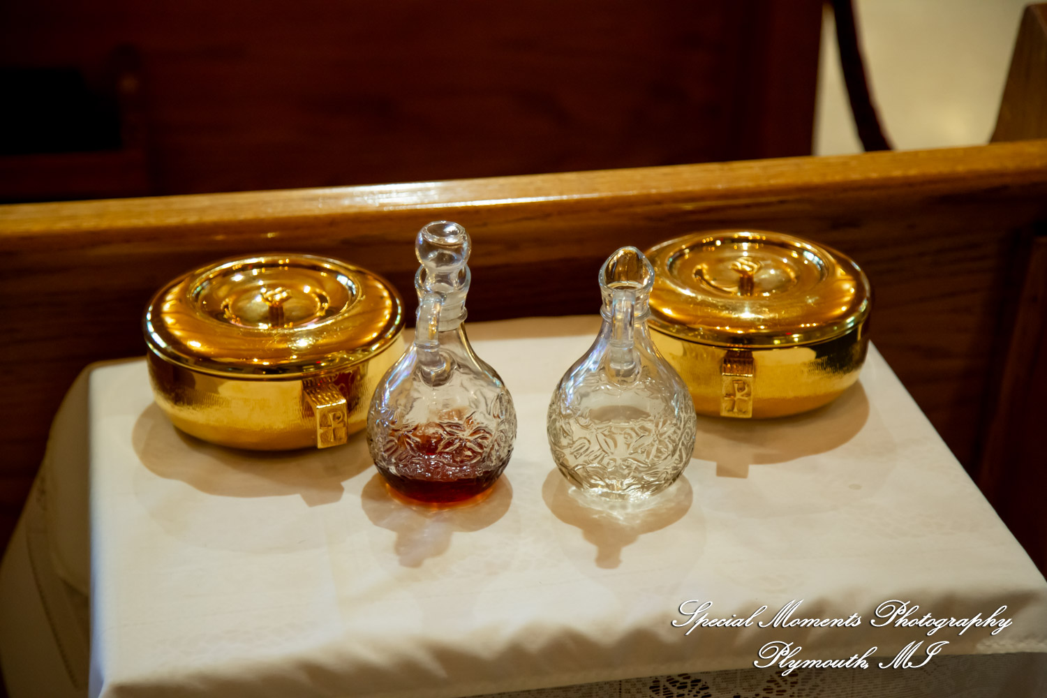 Annette & Mark at St. Valentine Redford MI wedding photograph