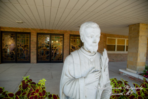 Annette & Mark at St. Valentine Redford MI wedding photograph
