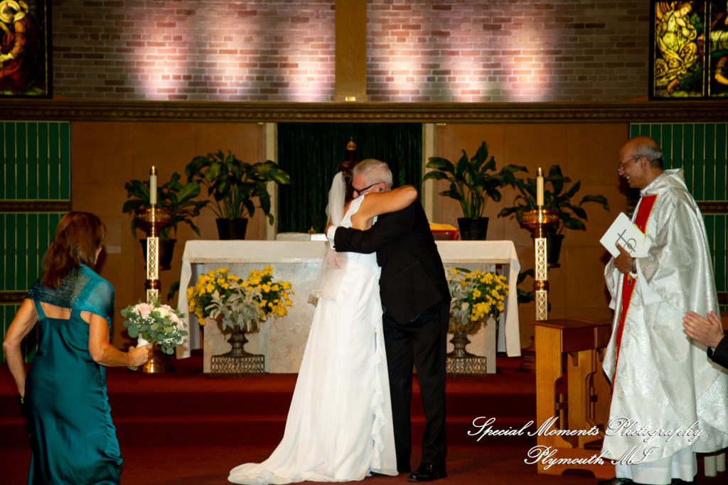 Annette & Mark at St. Valentine Redford MI wedding photograph