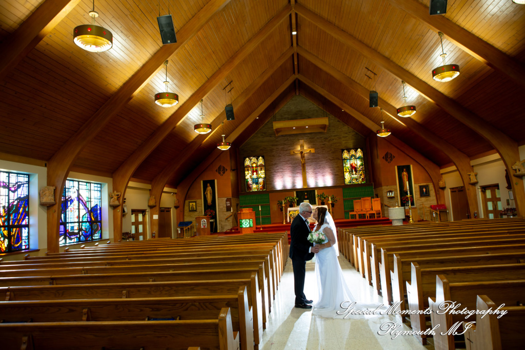 Annette & Mark at St. Valentine Redford MI wedding photograph