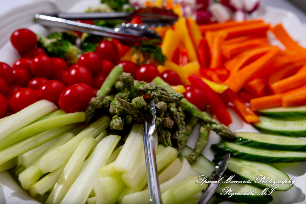 Annette & Mark at Western Golf & Country Club Redford MI wedding photograph