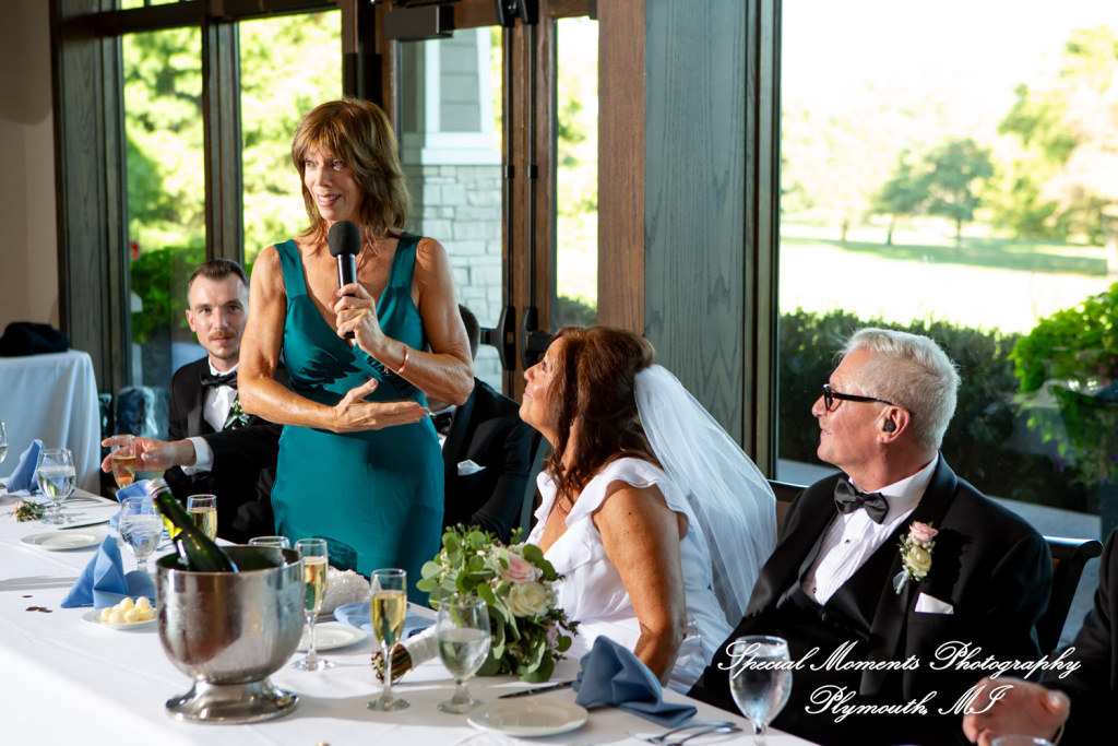 Annette & Mark at Western Golf & Country Club Redford MI wedding photograph
