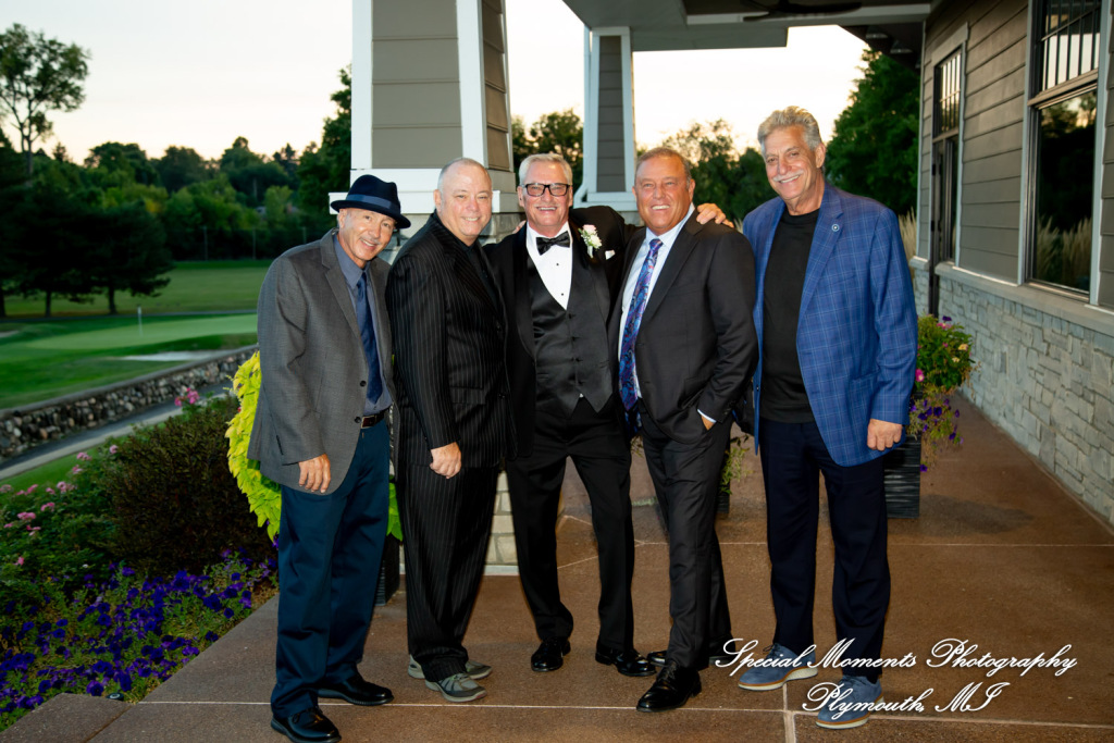 Annette & Mark at Western Golf & Country Club Redford MI wedding photograph