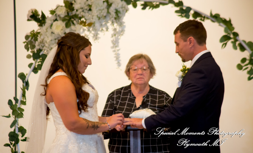 Ariana & Jeffrey Corinthian Chapel Munger MI wedding photography