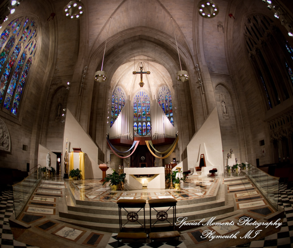 Kristin & Matthew at Blessed Sacrament Cathedral Detroit MI wedding photograph