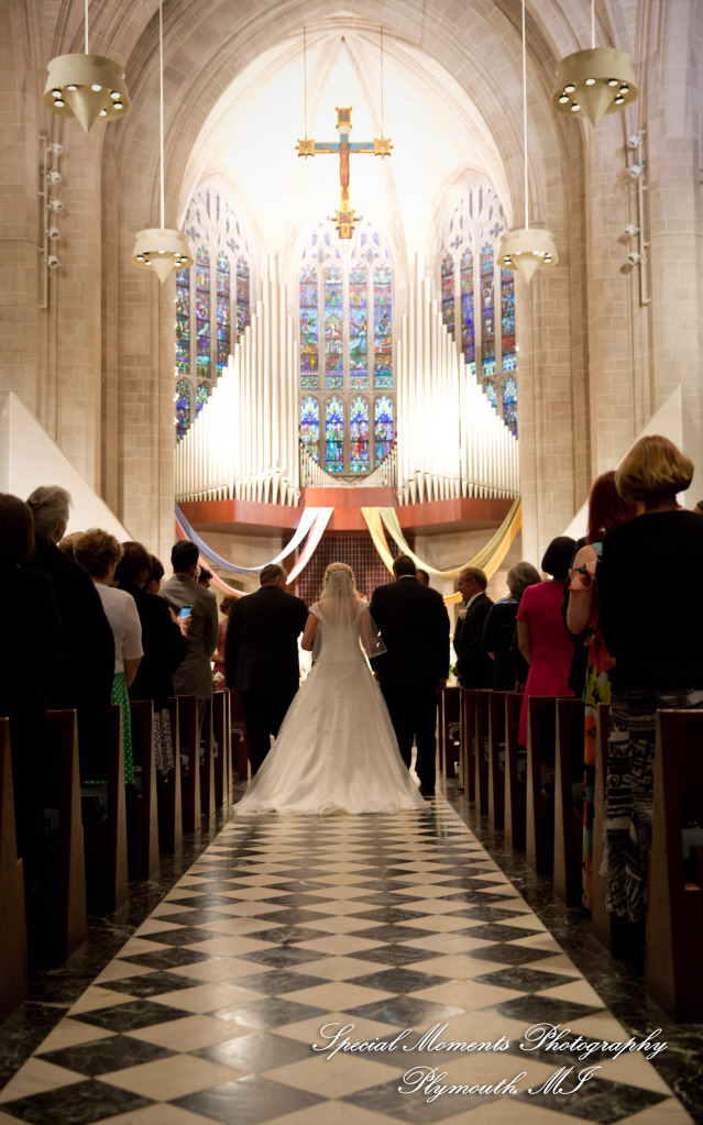 Kristin & Matthew at Blessed Sacrament Cathedral Detroit MI wedding photograph