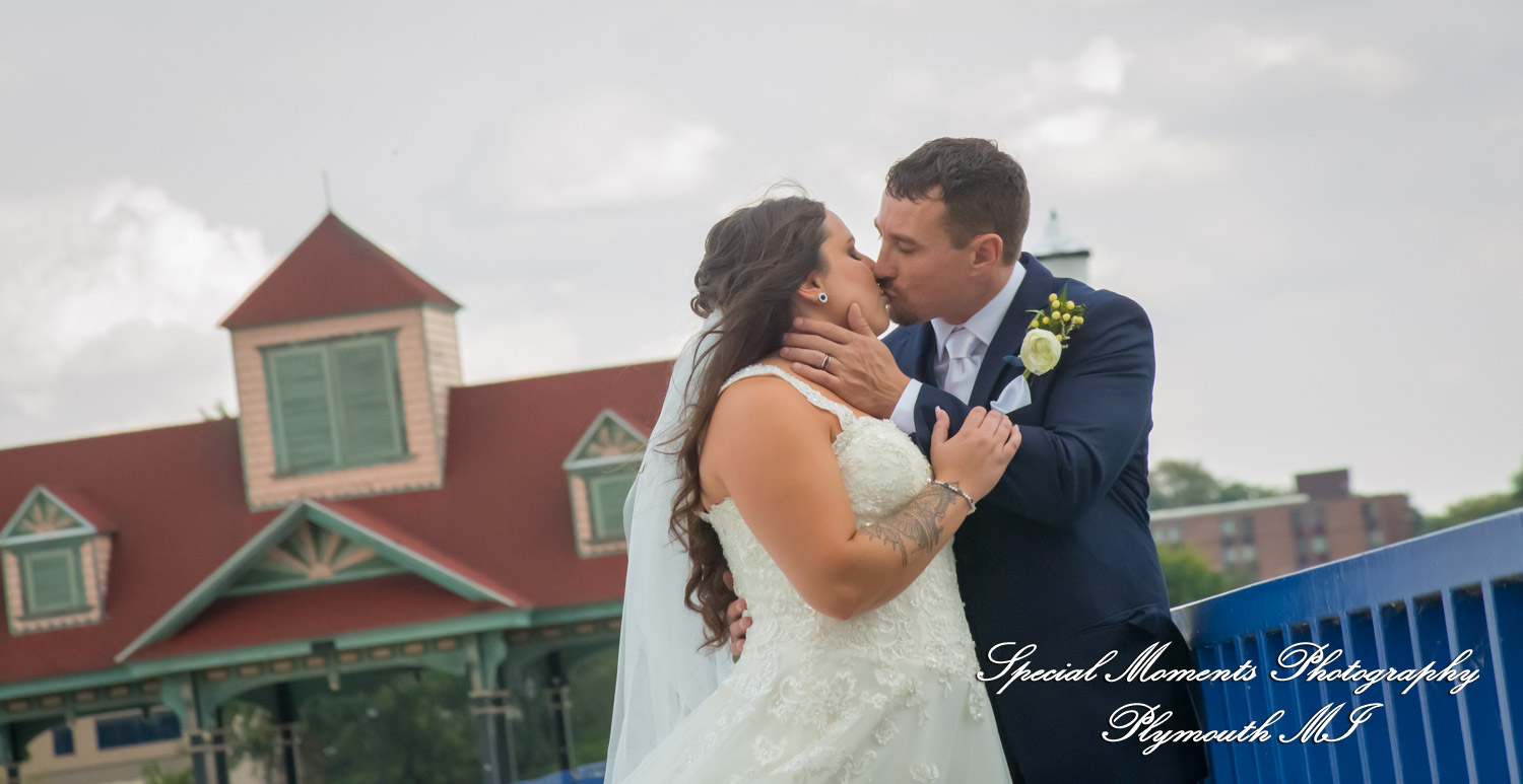 Ariana & Jeffrey DoubleTree Hilton Hotel Bay City MI wedding photography