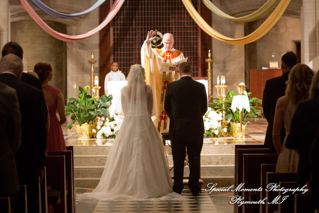 Kristin & Matthew at Blessed Sacrament Cathedral Detroit MI wedding photograph