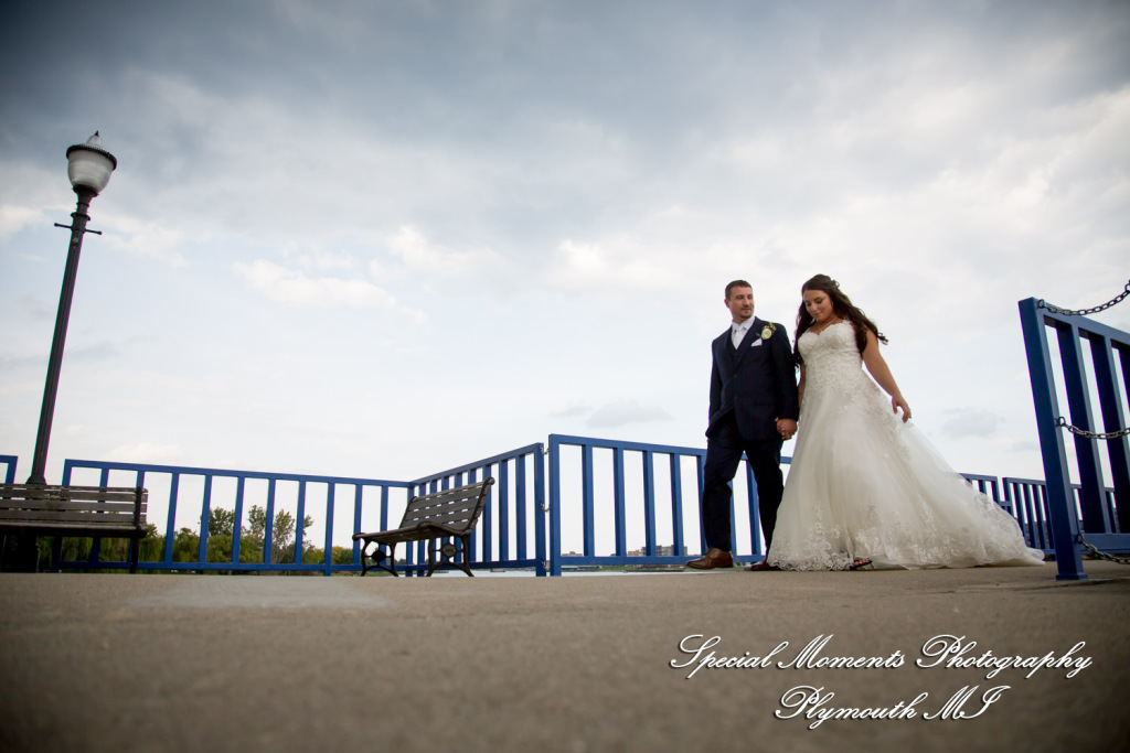 Ariana & Jeffrey DoubleTree Hilton Hotel Bay City MI wedding photography