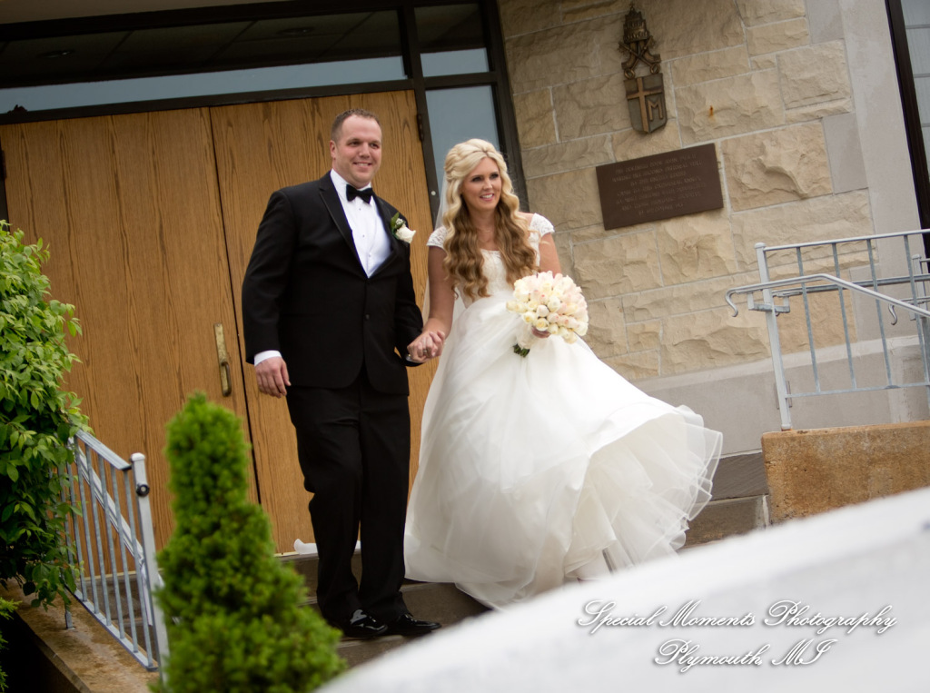 Kristin & Matthew at Blessed Sacrament Cathedral Detroit MI wedding photograph