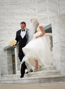 Kristin & Matthew at Detroit Institute of Arts Detroit MI wedding photograph