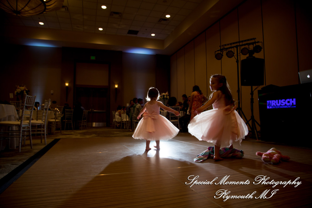 Ariana & Jeffrey DoubleTree Hilton Hotel Bay City MI wedding photography