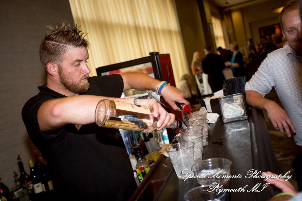 Ariana & Jeffrey DoubleTree Hilton Hotel Bay City MI wedding photography