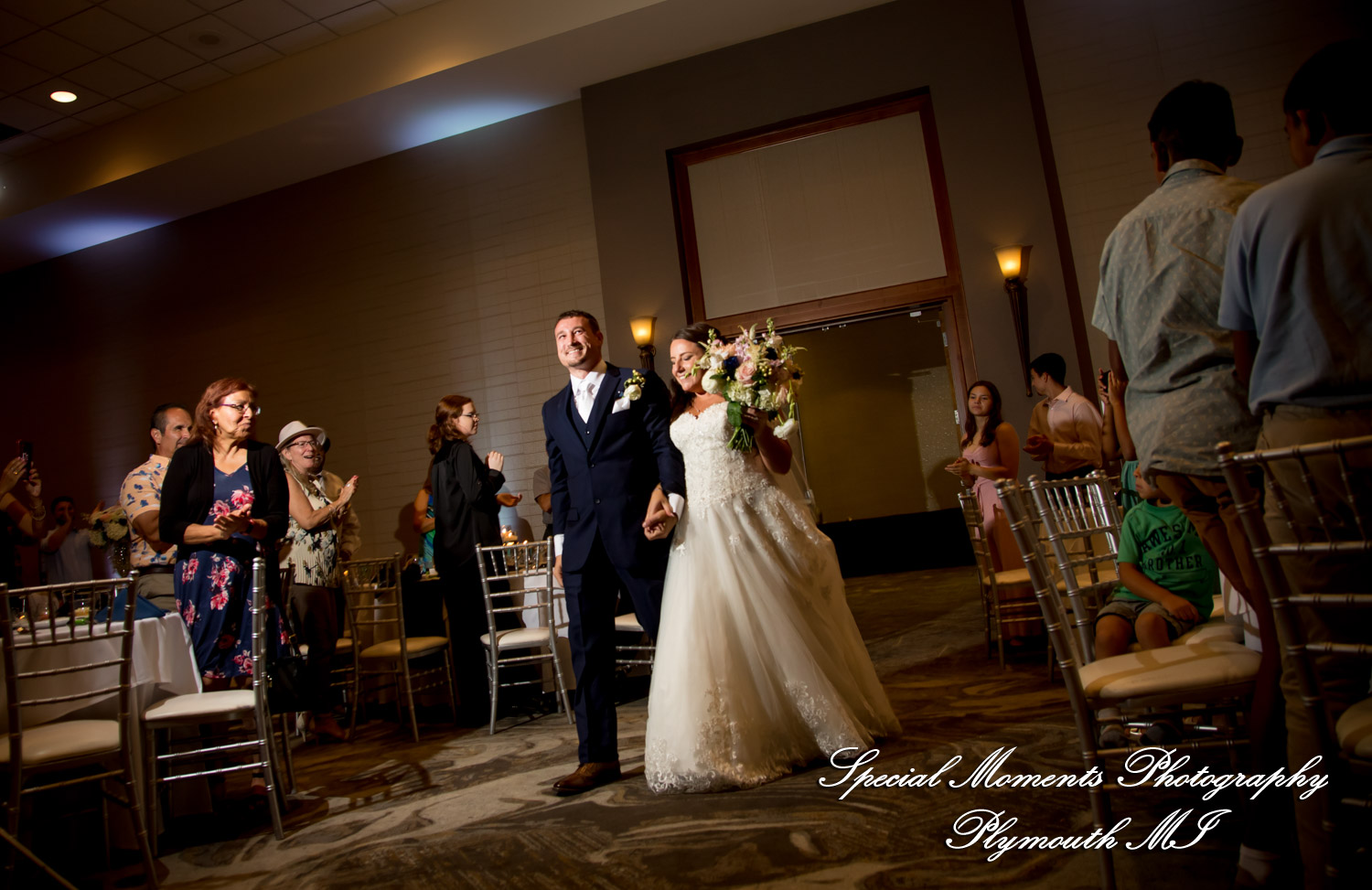Ariana & Jeffrey DoubleTree Hilton Hotel Bay City MI wedding photography