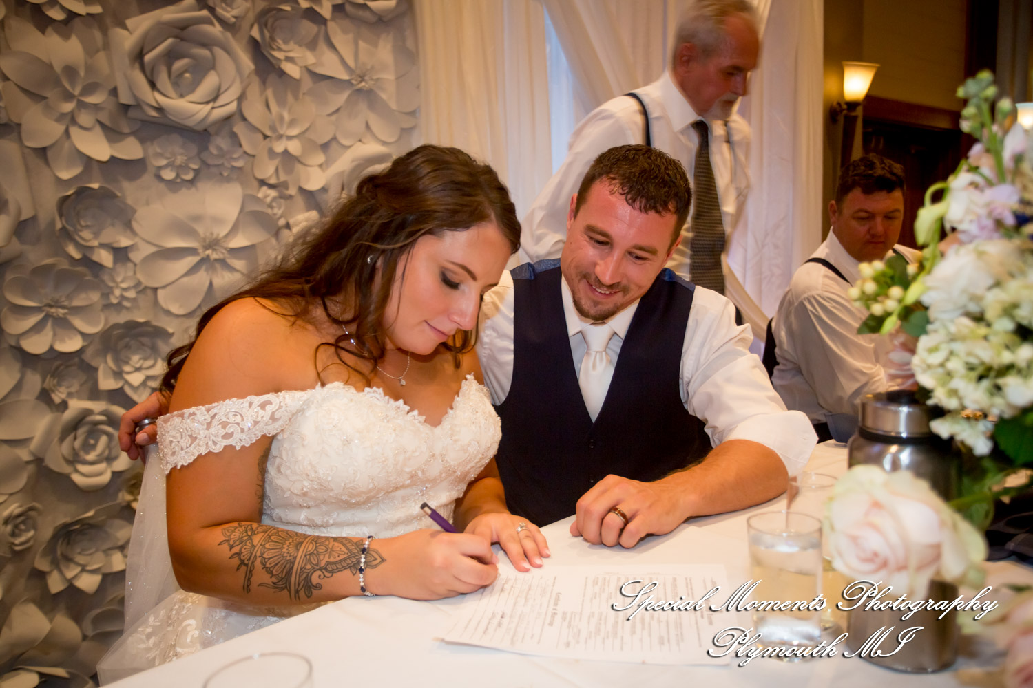 Ariana & Jeffrey DoubleTree Hilton Hotel Bay City MI wedding photography