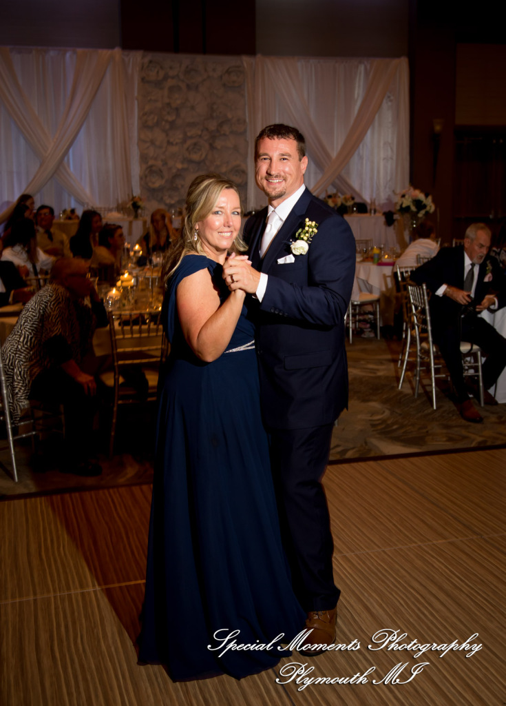 Ariana & Jeffrey DoubleTree Hilton Hotel Bay City MI wedding photography