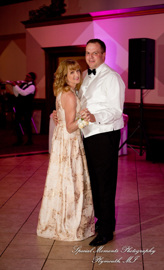 Kristin & Matthew at St. Mary Cultural Center Livonia MI wedding photograph