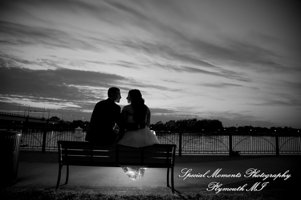 Ariana & Jeffrey DoubleTree Hilton Hotel Bay City MI wedding photography